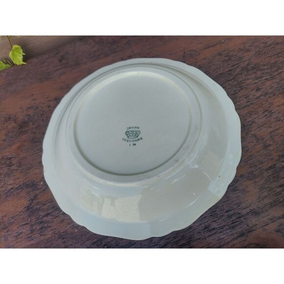 Vintage !930s Crown Ovenware 9" Pie Plate Leaves & Berries Red Trim - Picture 4 of 5